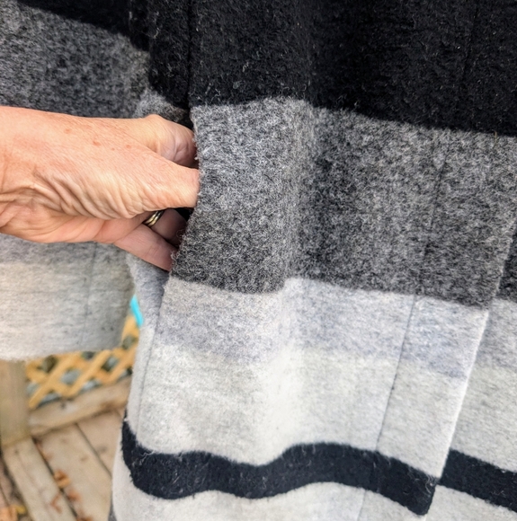 Talbots Coat Jacket Black Gray Stripe Classic Size M Wool Blend - Picture 6 of 13